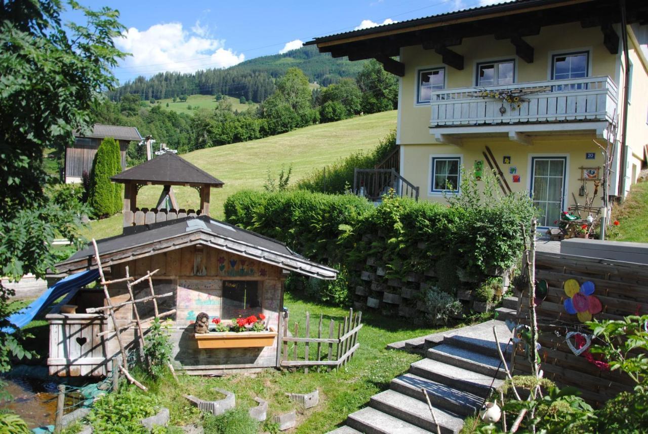 Ferienhaus Niedernsill Bagian luar foto